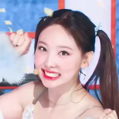 闻皎月